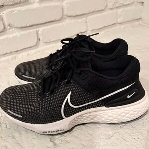 Nike ZoomX Invincible Run Flyknit 2 'Black Summit White'